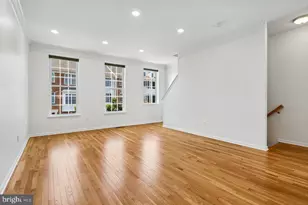 25114 McBryde Terrace, Chantilly, VA 20152 - Photo 6