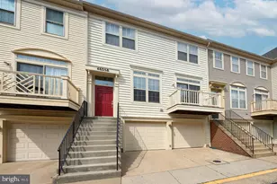 46358 Pryor Square, Sterling, VA 20165 - Photo 2