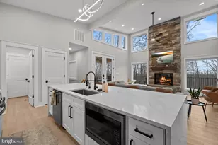 13549 Hanging Rock Ln, Lovettsville, VA 20180 - Photo 14
