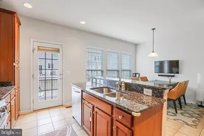 25501 Amber Gate Terrace, Chantilly, VA 20152 - Photo 2
