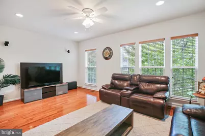 25501 Amber Gate Terrace, Chantilly, VA 20152 - Photo 8