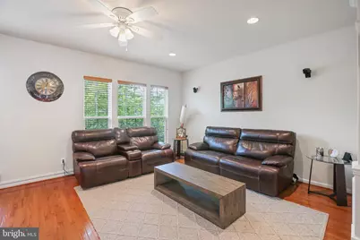 25501 Amber Gate Terrace, Chantilly, VA 20152 - Photo 6