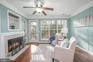 46964 Courtyard Sq, Sterling, VA 20164 - Photo 2