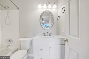 46964 Courtyard Sq, Sterling, VA 20164 - Photo 26