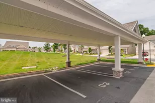 21630 Hawksbill High Cir, Sterling, VA 20164 - Photo 36