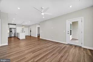 21630 Hawksbill High Cir, Sterling, VA 20164 - Photo 14