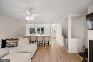 6 Sugarland Square Ct, Sterling, VA 20164 - Photo 6