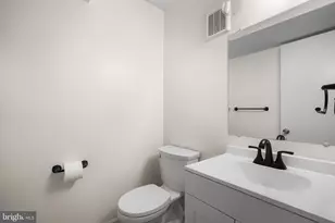 6 Sugarland Square Ct, Sterling, VA 20164 - Photo 26