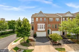 43801 Maison Blanc Square, Ashburn, VA 20148 - Photo 2