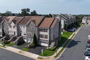 867 Stonefield Square NE, Leesburg, VA 20176 - Photo 4