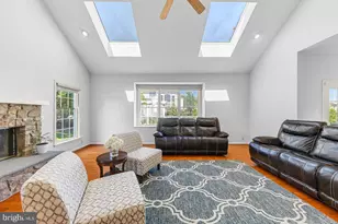 22561 Howardsville Woods Ct, Ashburn, VA 20148 - Photo 24