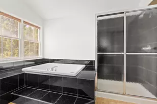 22561 Howardsville Woods Ct, Ashburn, VA 20148 - Photo 32