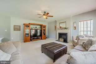 44226 Mohave Dr, Ashburn, VA 20147 - Photo 12