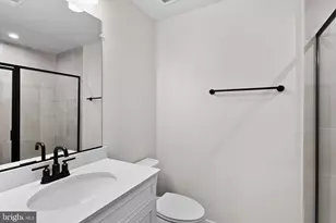 19678 Sepia Sq, Ashburn, VA 20147 - Photo 18