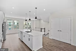 19678 Sepia Sq, Ashburn, VA 20147 - Photo 4
