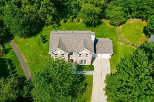 20896 Fowlers Mill Cir, Ashburn, VA 20147 - Photo 2