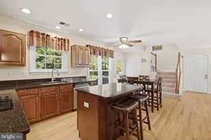 20896 Fowlers Mill Cir, Ashburn, VA 20147 - Photo 12