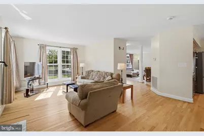 20896 Fowlers Mill Circle, Ashburn, VA 20147 - Photo 8