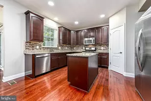 23253 Tradewind Dr, Ashburn, VA 20148 - Photo 8