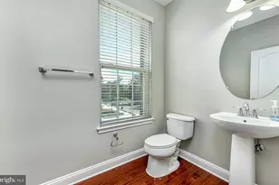 23253 Tradewind Dr, Ashburn, VA 20148 - Photo 16
