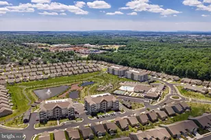 21630 Hawksbill High Cir, Sterling, VA 20164 - Photo 50