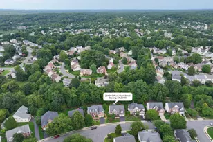 20434 Cliftons Point St, Sterling, VA 20165 - Photo 14