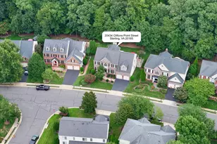 20434 Cliftons Point St, Sterling, VA 20165 - Photo 16