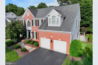 20434 Cliftons Point Street, Sterling, VA 20165 - Photo 2