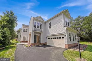 21817 Wingfoot Ct, Broadlands, VA 20148 - Photo 2