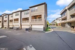 22306 Tees Ter, Ashburn, VA 20148 - Photo 40