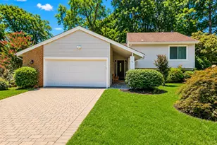 113 Newbury Pl, Sterling, VA 20164 - Photo 1