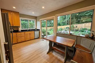 113 Newbury Pl, Sterling, VA 20164 - Photo 6