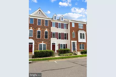 42845 Sykes Ter, Chantilly, VA 20152 - Photo 1