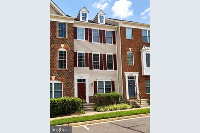 42845 Sykes Ter, Chantilly, VA 20152 - Photo 2