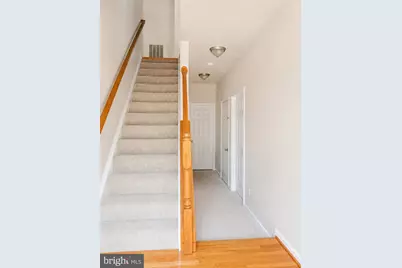42845 Sykes Ter, Chantilly, VA 20152 - Photo 4