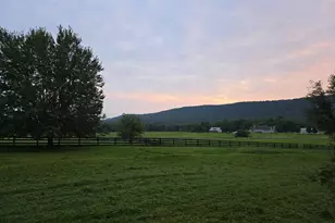 12051 Mountain Watch Ct, Lovettsville, VA 20180 - Photo 10