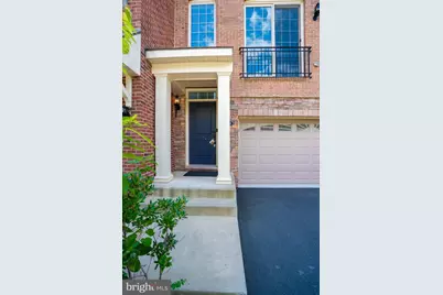 23736 Hopewell Manor Terrace, Ashburn, VA 20148 - Photo 8