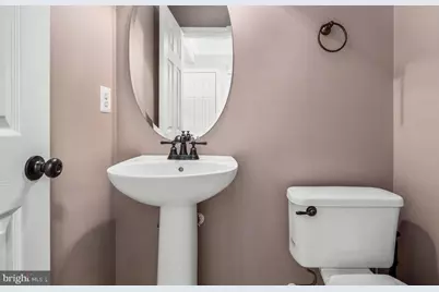 45461 Bluemont Junction Square, Sterling, VA 20164 - Photo 16