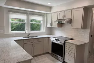 46573 Hampshire Station Dr, Sterling, VA 20165 - Photo 10