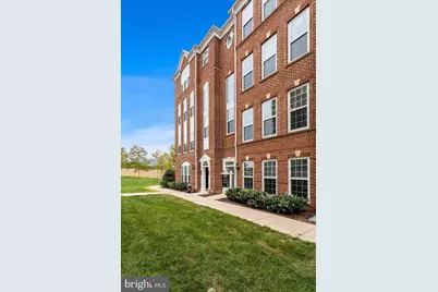 42816 Lauder Terrace, Ashburn, VA 20147 - Photo 2