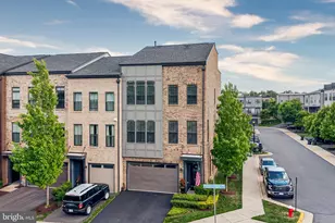 42355 Piper Creek, Ashburn, VA 20148 - Photo 8
