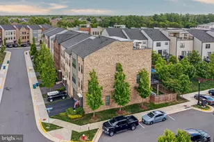 42355 Piper Creek, Ashburn, VA 20148 - Photo 10