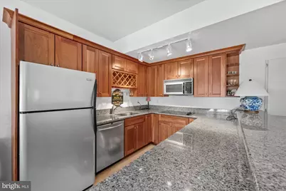 18180 Shinniecock Hills Place, Leesburg, VA 20176 - Photo 34