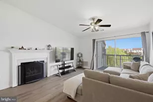 20586 Cornstalk Terrace, Ashburn, VA 20147 - Photo 2