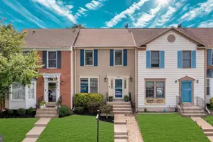 21226 Hedgerow Terrace, Ashburn, VA 20147 - Photo 2