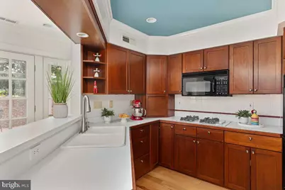 222 W Market Street W, Leesburg, VA 20176 - Photo 12