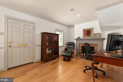222 W Market Street W, Leesburg, VA 20176 - Photo 4