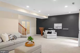 22800 Calderwood Ln, Brambleton, VA 20148 - Photo 44