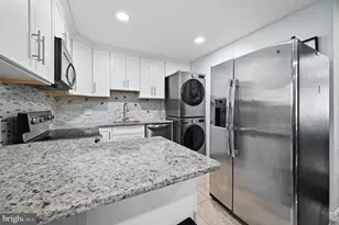 130 N Duke Dr, Sterling, VA 20164 - Photo 4