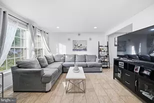130 N Duke Dr, Sterling, VA 20164 - Photo 2